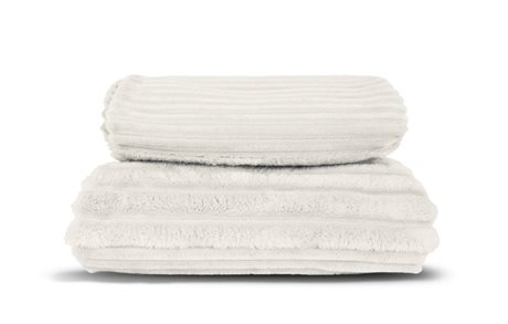 Estella-fleecepledd-av-resirkulert-materiale-offwhite-