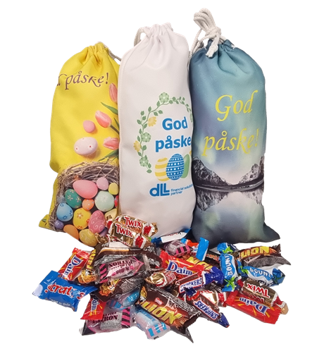 Gaveposer med eget trykk fylt med påskegodt