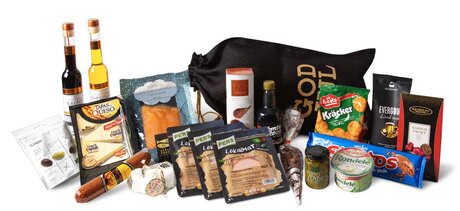 Jul-i-stua-ekstra-stor-matgave-til-ansatte
