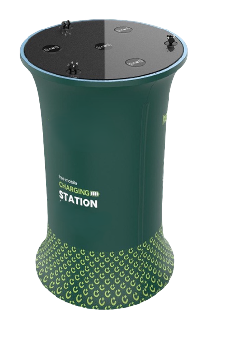 Ladestasjon med 4 trådløse ladepunkter og 3 med kabel