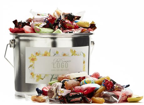 Sommerbotte-med-sjokolade-sommergave-til-ansatte